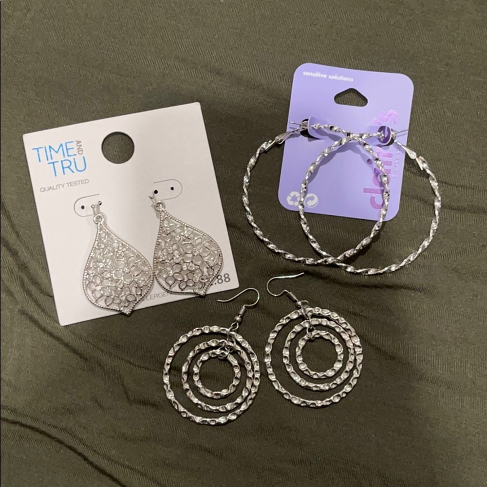 Silver dangle Earrings - Picture 1 of 4